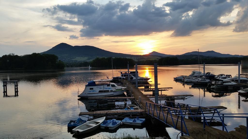 Resort Marina Labe לובוסיצה מראה חיצוני תמונה